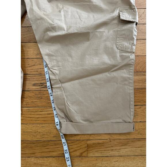 Lee Women’s Relaxed Fit Cargo Capri Pants 22W Beige Khaki Mid Stretch Pockets - Picture 7 of 7